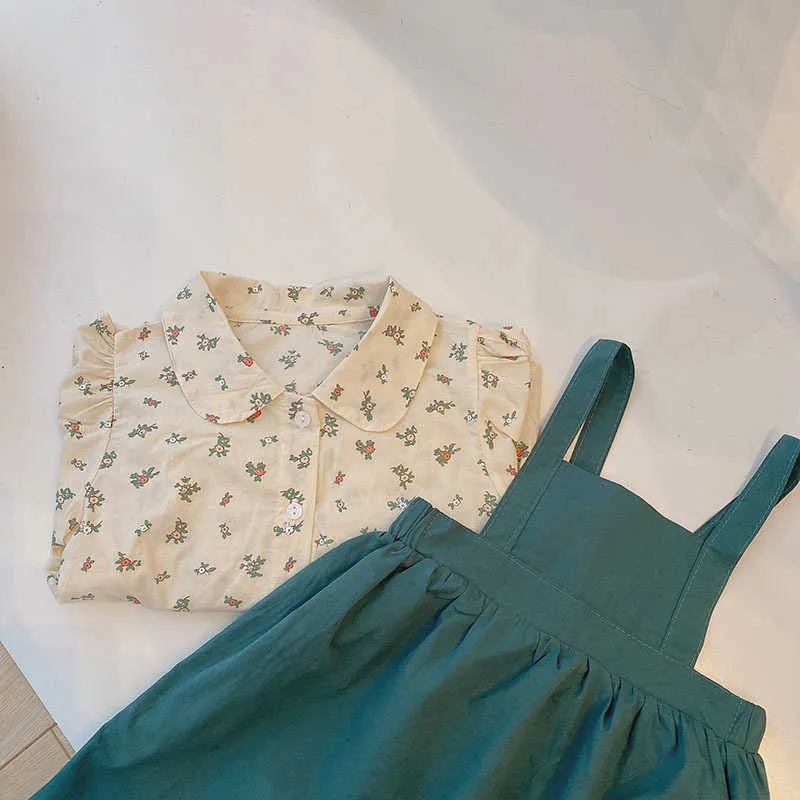 女の子子供服秋韓国風サスペンダースカート+花のシャツ2個セットコットンとリネンキッズスーツ210625