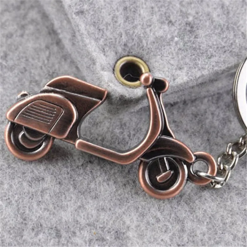 Cindiry Antique Bronze Plated Vespa Motorbike Key Chain Personorcycle Motorcycle Keynchain pour dames S017