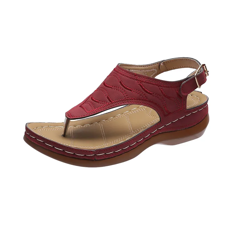 2021 femmes sandales dames Clip orteil compensées string chaussures 2021 mode broderie plate-forme boucle décontracté femme chaussures de plage