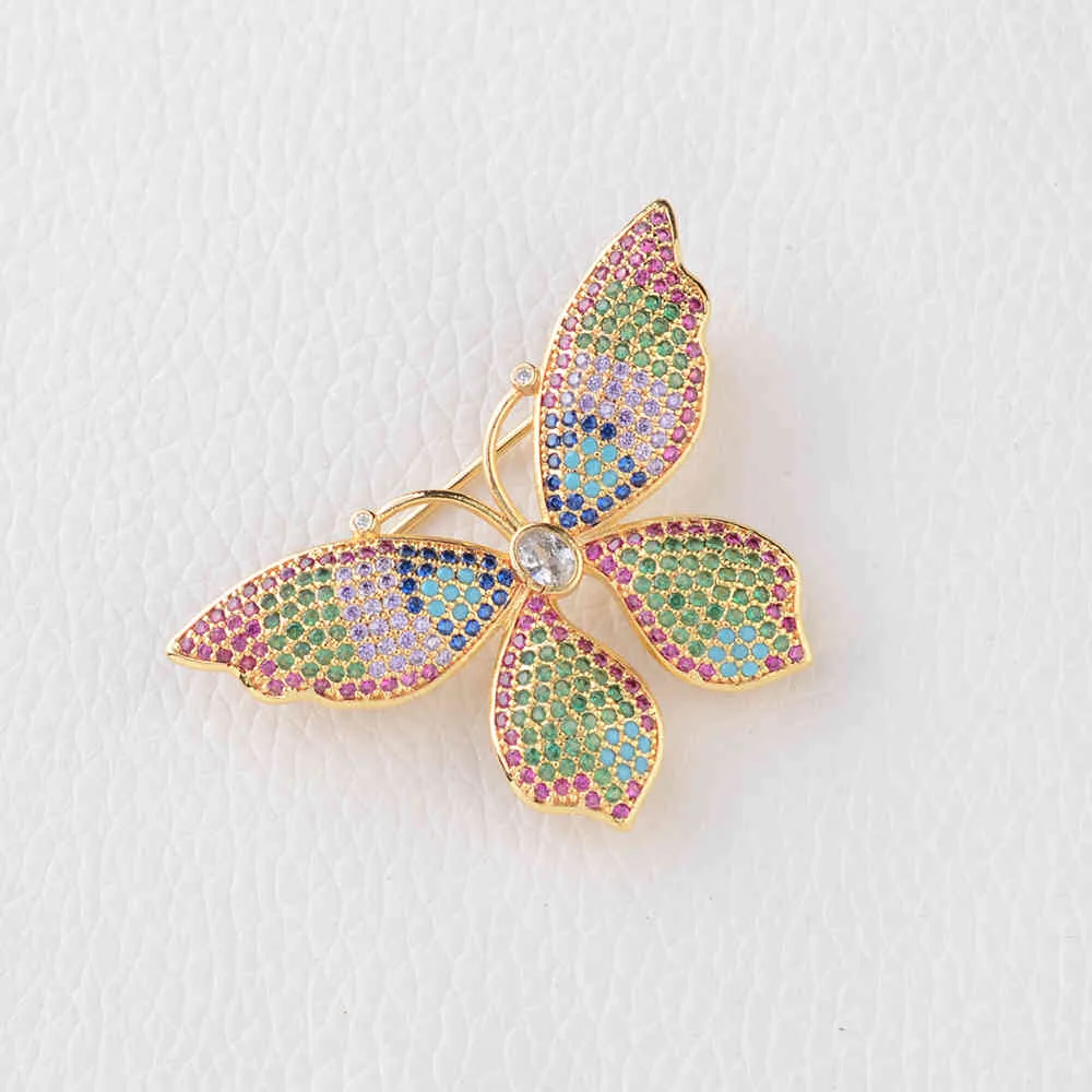 Broche Micro papillon en zircone cubique plaquée or 30*40mm