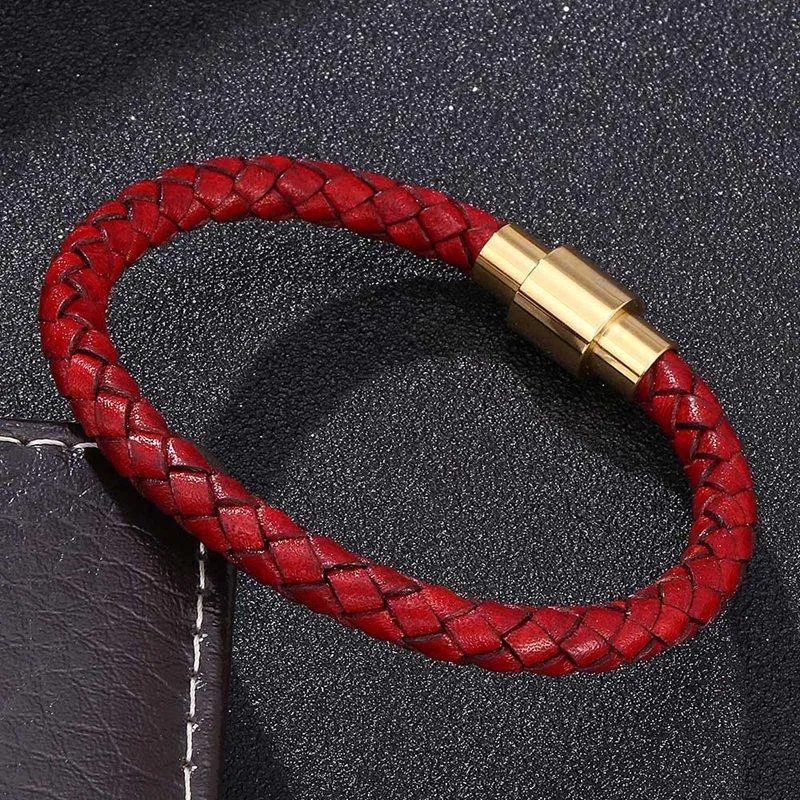 Charm Bracelets 2021 Fashion Red Genuine Braided Leather 팔찌 남성 여성 자기 클래스 남성 여성 보석 PD0251R357E