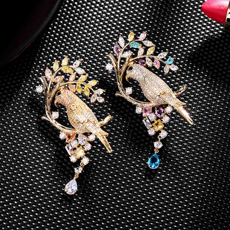 Sinzry Dekoracyjna biżuteria Sześcienna Cyrkon Bling CZ Papuga Kreatywny Sweter Broszka Pin Dla Kobiet
