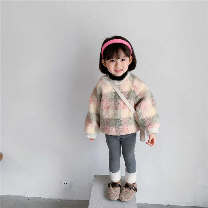Automne hiver bébé filles chandails en molleton à carreaux et sac de messager Style coréen épaissir décontracté manteau chaud enfants 210615