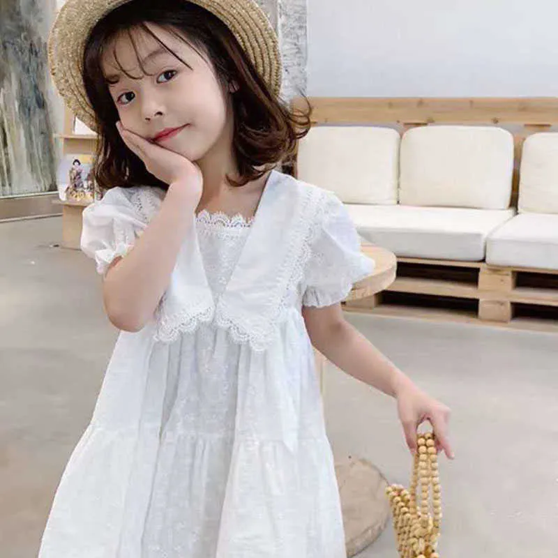 Летнее платье для девочек с пышными рукавами, модное платье с лацканами и цветком, чисто белое платье принцессы для маленьких детей, детская одежда 210625