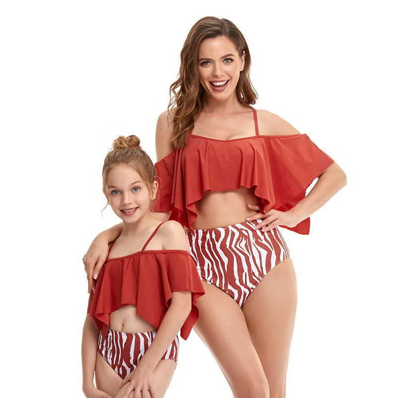 Summer Family Matching Swimsuit Sets Bikini Soild Top Wave High Waist Swimming Trunks Mother Daughter E2101 210610