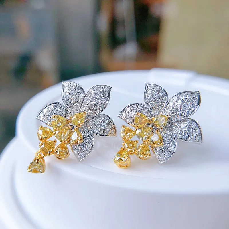 Flower 925 Sterling Srebrny Dangle Earring Lab Topaz Diamond Party Wedding Drop Kolczyki dla kobiet Bridal Charm Bejdia Prezent 2600