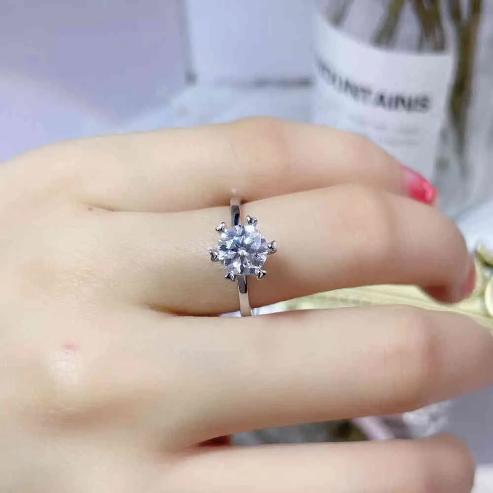 VVS1 Moissanite da donna in argento sterling 925 con diamanti da laboratorio con anelli di fidanzamento a forma di cuore con anelli di fidanzamento