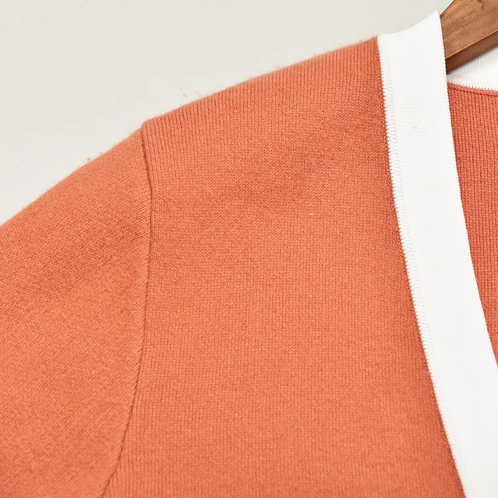2021 automne automne manches longues col en V pull style français couleur contrastée laine tricoté double poches lambrissés cardigan à simple boutonnage chandails G121031