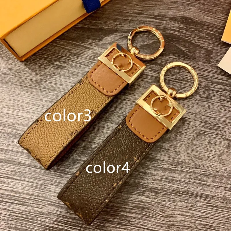 2022SS Keychains Buckle lovers Car Handmade Leather Keychains Men and Women bag Pendant Fashion Accessories255Q