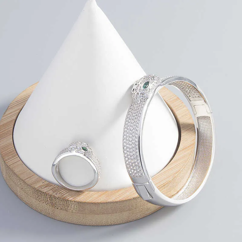 Argento colore serpente occhi verdi braccialetto anello braccialetto donne di alta qualità zircone cubico di cristallo designer di gioielli di lusso moda Q0717
