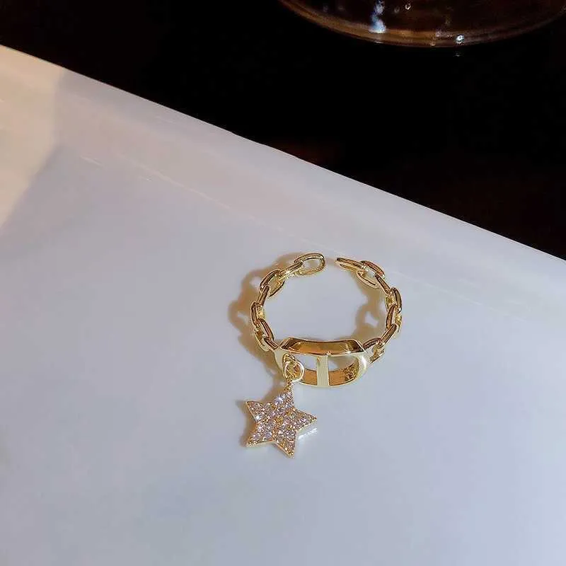 2021 Nouvelle mode Chaîne en or Bague d'ouverture Simple Luxe Star Pendentif Anneaux ouverts pour femmes filles fête bijoux de mariage X0715