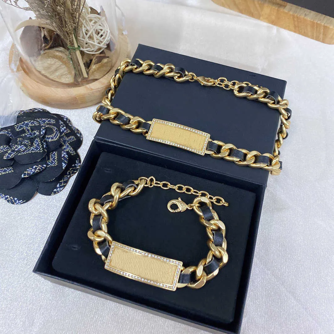 2021 Brand Fashion Jewelry Set Women Thick Chain Party Light Gold Color Crystal Choker Bracelet C Name Letter Black Leather5494842