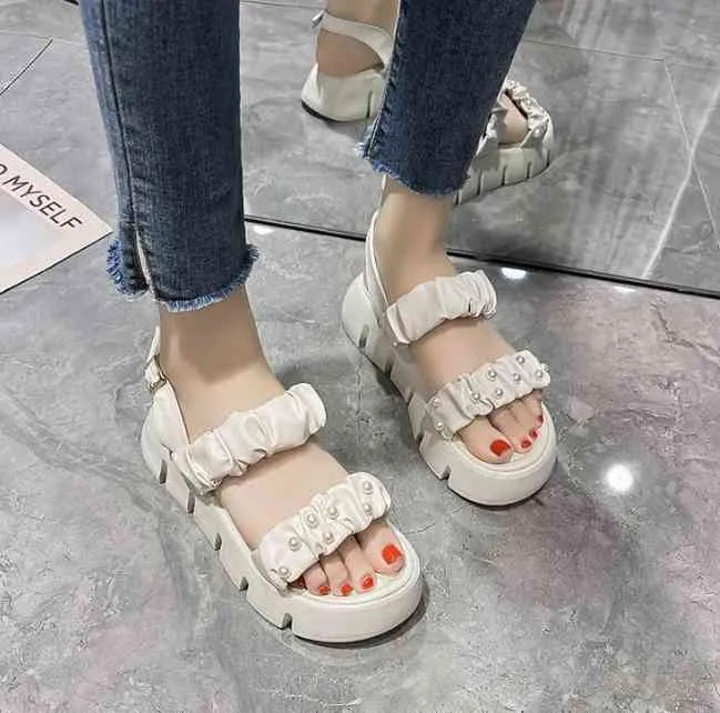 2021 Zomer dames sandalen schoenen voor vrouwen comfortabele zachte lederen vrouwen sandalen wig lage hakken schoenen dikke bodem x220214