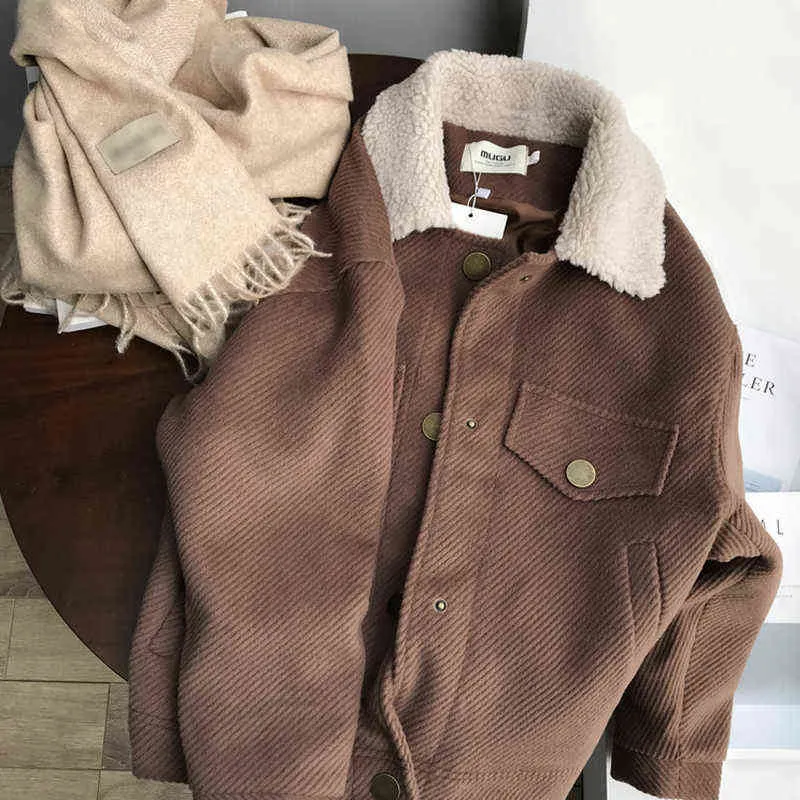 Versión coreana de chaqueta de felpa de cordero, abrigo grueso de invierno para mujer, abrigo corto de lana 211110