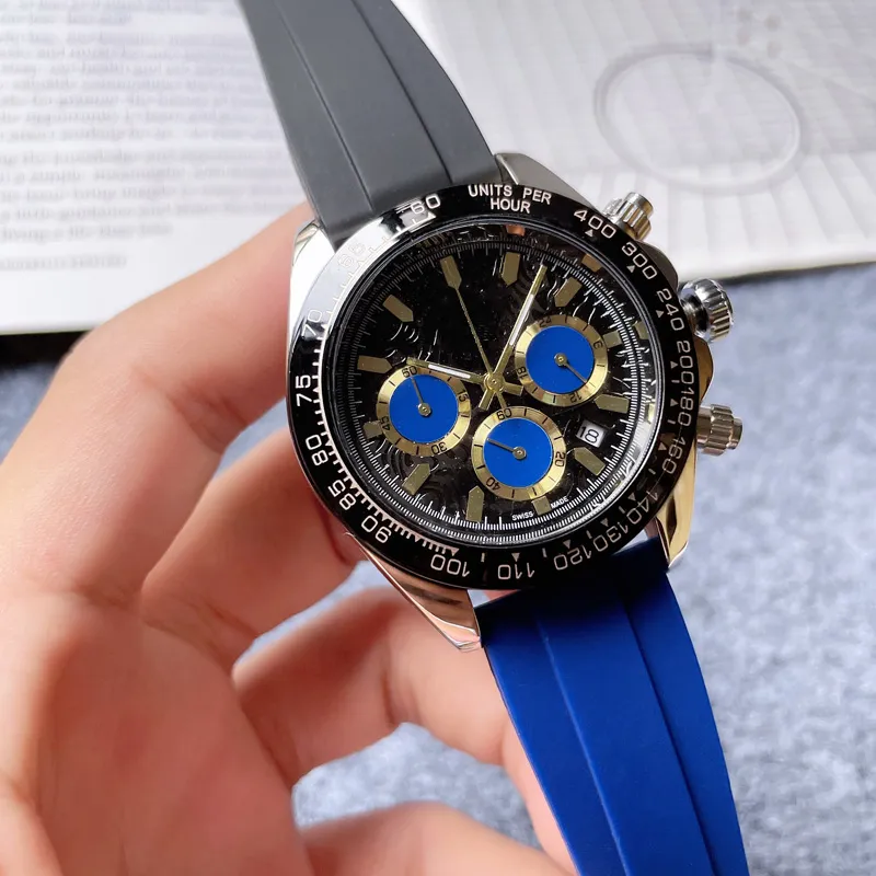 Orologi di marca Uomo Multifunzione 3 quadranti Cinturino in caucciù colorato stile Orologio da polso al quarzo di buona qualità Piccoli quadranti possono funzionare X199232n