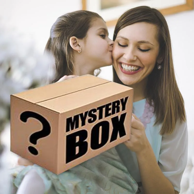 Julblind Box Lucky Box Mystery Box Mysterious Gift Random Get One Designer Men eller Women Sunglasses2546