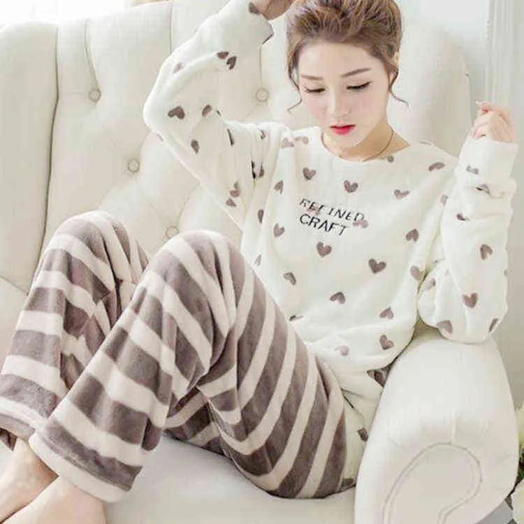 Pyjamas pour femmes hiver flanelle Pyjamas dessin animé à manches longues corail polaire vêtements de nuit chauds Kaiva Pyjamas Loungewear femmes 211211