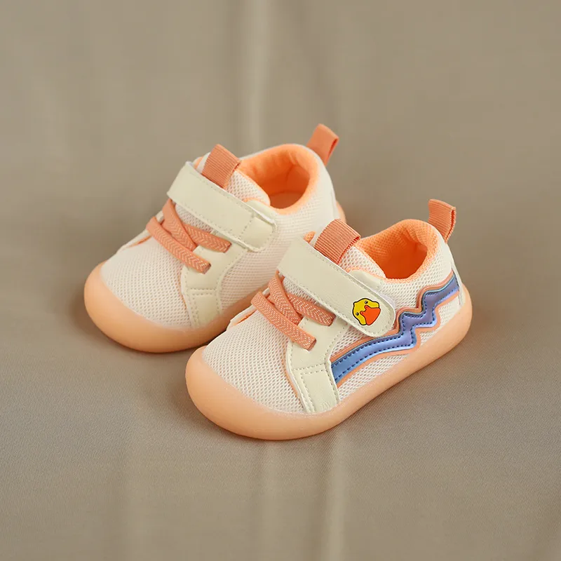 Infant Toddler Shoes 2021 Spring Girl Boy Casual Mesh Shoes Soft Bottom Comodo antiscivolo Kid Baby Casual First Walkers Shoes 210315