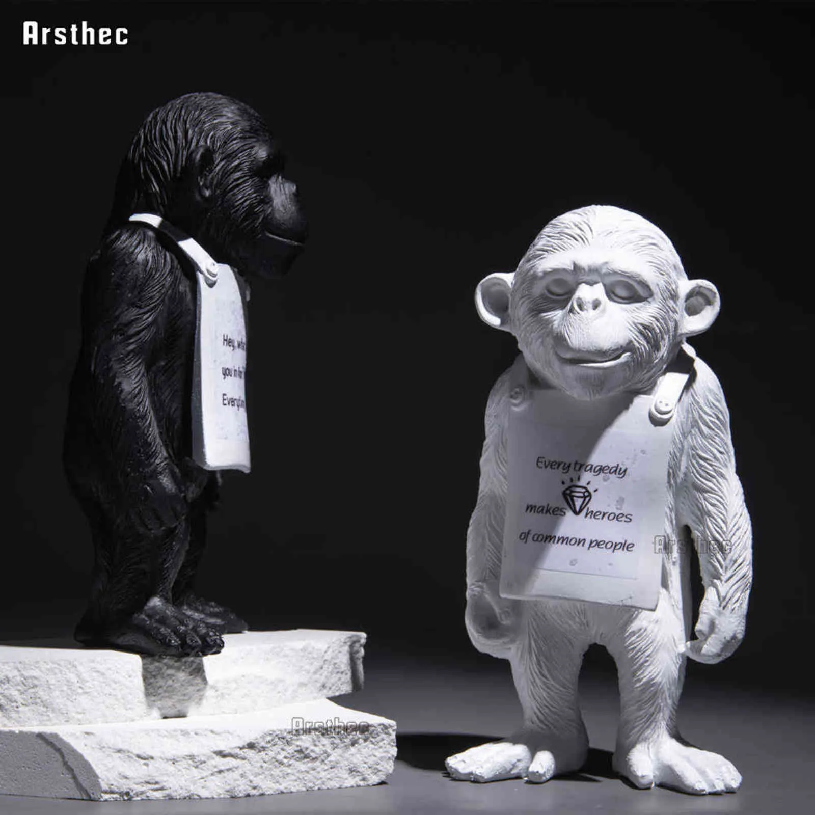 Arsthec Banksy Scimmia Gorilla Statua in resina Scultura Street Art Craft Figurine da scrivania interni Decorazione domestica Accessori 211105