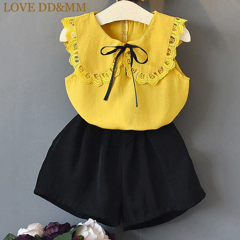 Miłość DDMM Dziewczyny Ustawia Letnie Odzież dziecięca Dziewczyny Solidna Kolor Lalki Koronki LED Koszulki z krótkim rękawem + Spodenki Garnitury 210715