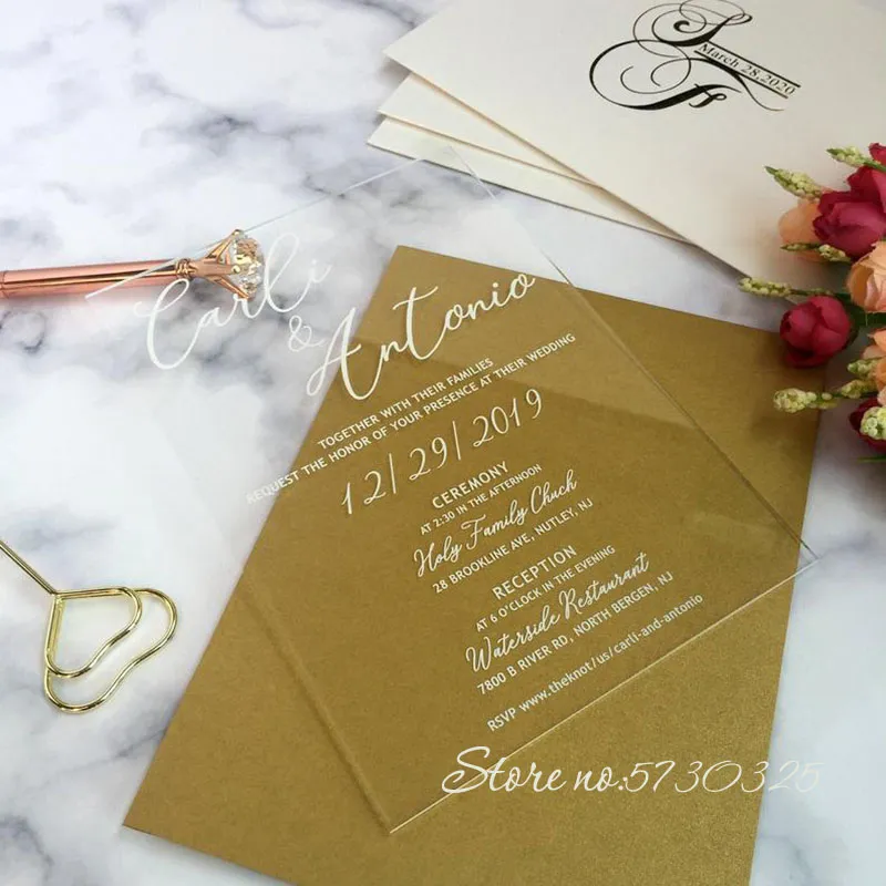 結婚式のアクリルの招待状ピンクの花のバラの結婚式の招待カスタムアクリルの結婚式の招待状カートの招待状マリゲルボックスカード