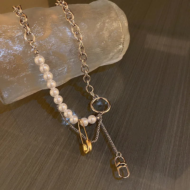 2021 collana di catene a maglie di perle di moda collane di spille in metallo punk donna catena geometrica di regalo di gioielli feste di clavicola