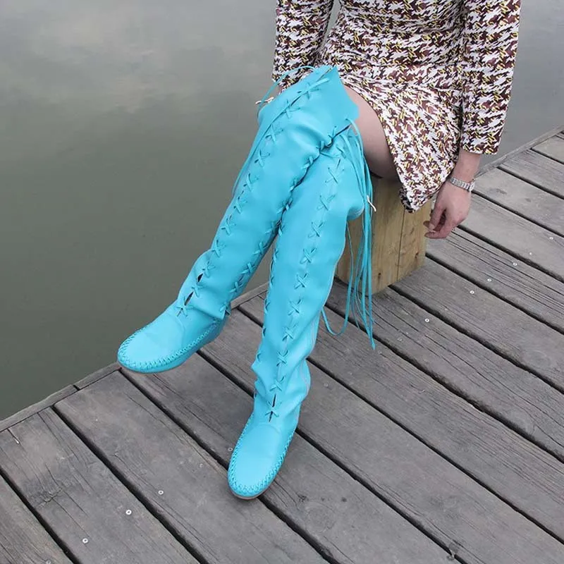 Высококачественные новые кожаные ботинки для женщин для женщин Сексуальные LaceUp на коленных сапогах с загарами сапог в стиле Moccasin Women Big Size x04072322