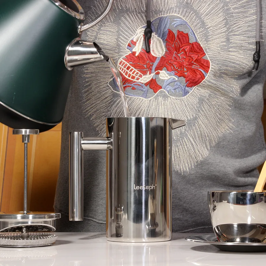 Beste French-Press-Kaffeemaschine – doppelwandiger Edelstahl 304 – hält gebrühten Kaffee oder Tee heiß – Größe 3 mit Verschlussclip/Löffel 210309