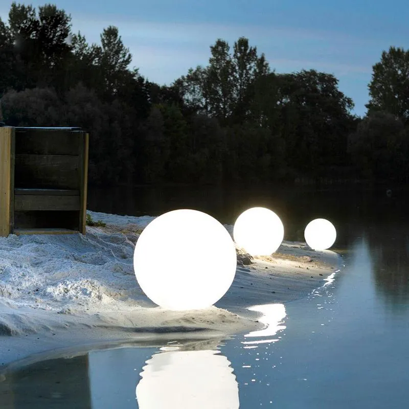 Ricarica luci da giardino Lampada stradale di sicurezza esterna IP68 Telecomando RGB i Decorazione del giardino della festa nuziale283q