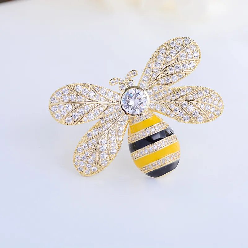 Süße Bienenbroschen Stifte 2021 Mode Hochzeitsfeier Schmuck Kubikzirkonia Emaille Plattieranzug Corsage Accessoires2891336