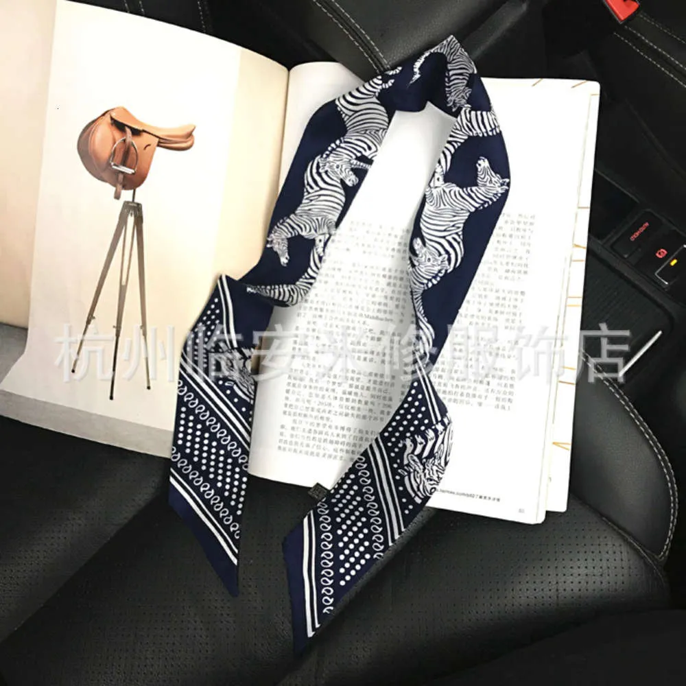 Nuova seta stretta sulla sciarpa coreana del nastro della maniglia della borsa dell'asciugamano della piccola fascia dei capelli coreana8331195