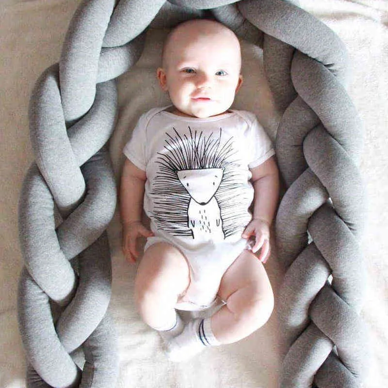 1m / 2m / 3m / 4m Baby Bed Bumper Braid Knut Long Handgjorda Knuted Väska Plush Baby Crib Protector Infant Knot Pillow Room Decor 211029