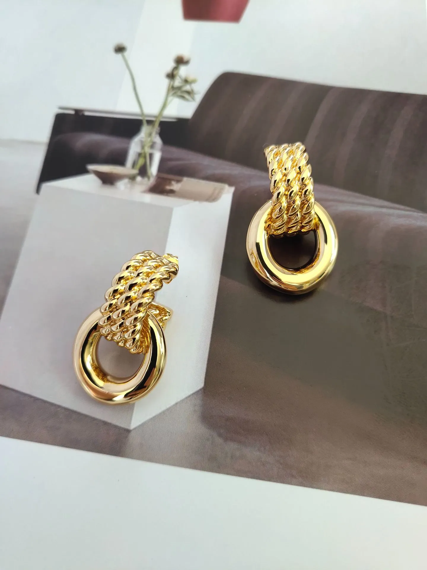Fashion earrings designer new Jewelry New sailin semicircular brass plated 18K gold chain braided oval horseshoe buckle Metal8641850