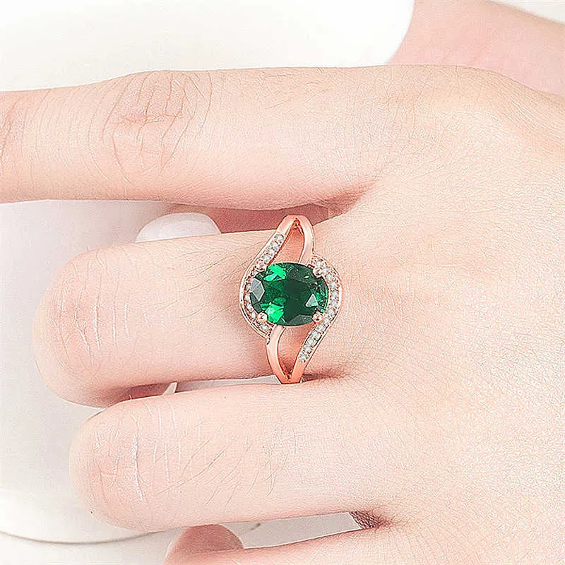 Womens Rings Crystal Ring emerald ring plated 18K Rose Gold Green Lady Cluster styles Band