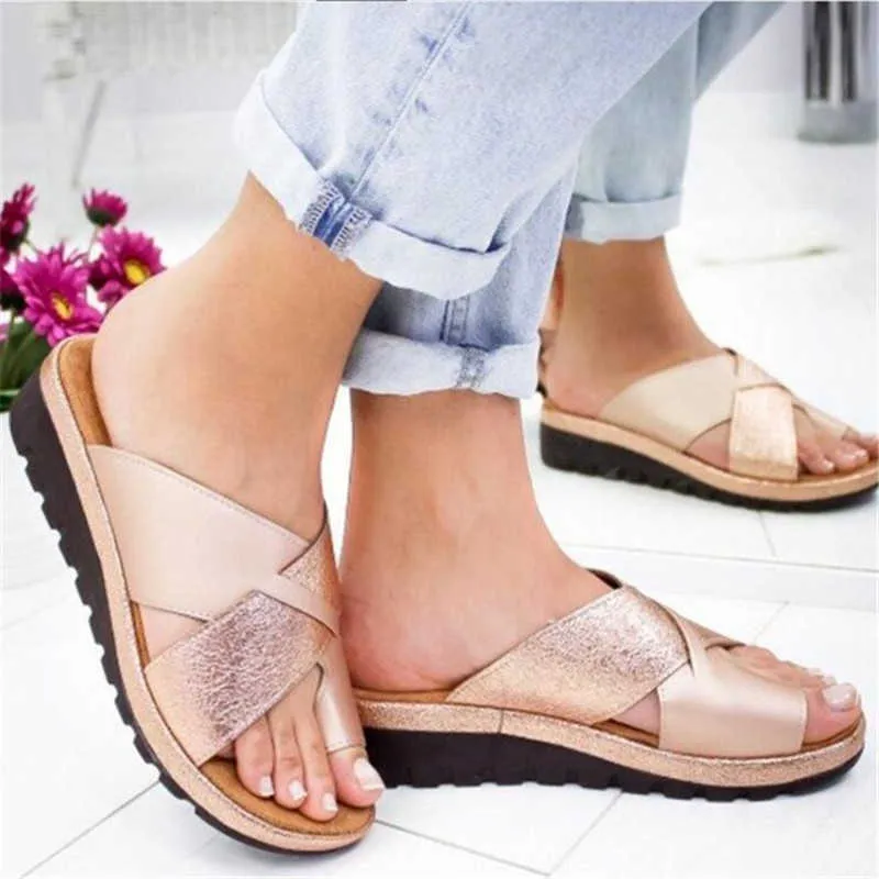 2021 Women Artificial PU Shoes Slippers Orthopedic Bunion Corrector Comfy Platform Wedge Ladies Casual Big Toe Correction Sandal Y0721