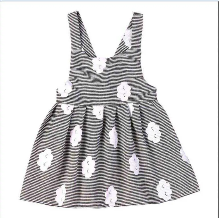 Summer Girl Dress Star Sun Moon Print Black White Stripe Backless Beach Odzież dziecięca 2-7y E3065 210610