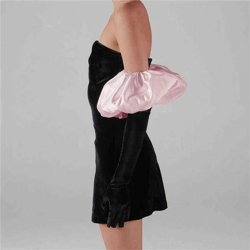 Vrouwen Elegante Puff Sleeve Handschoenen A-lijn Jurk Sexy Strapless Off Slanke Slanke Club Jurk Dame Velvet Black Fashion Party Jurk Y1204