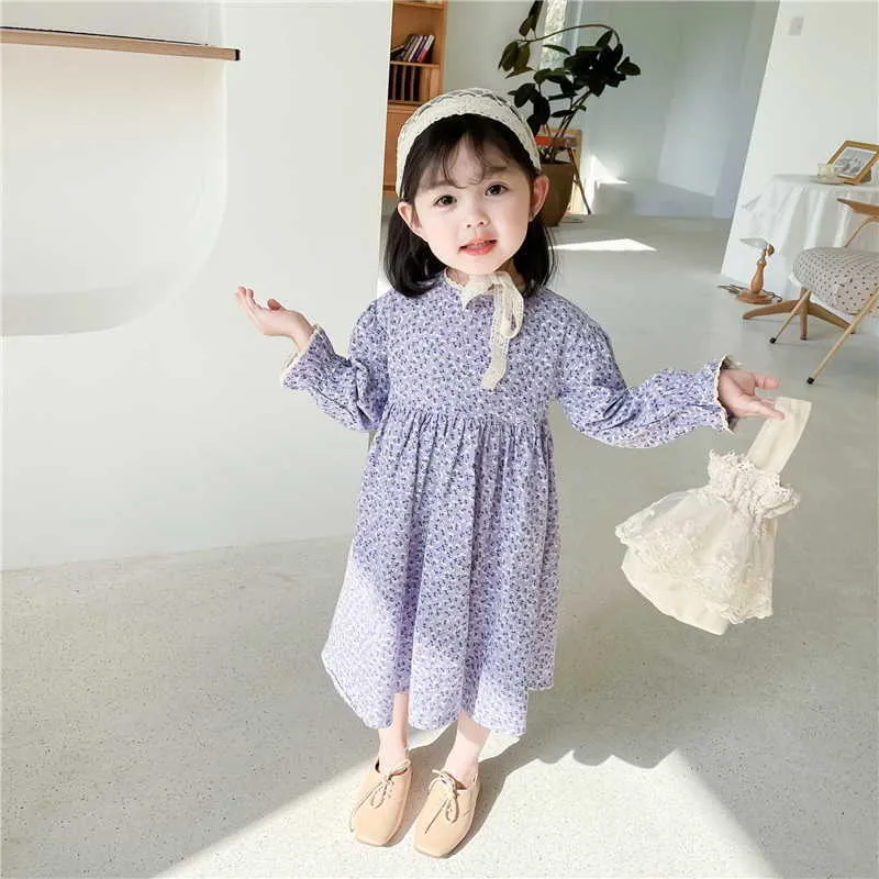 Koreansk stil Spring Kids Girls Dress 2-PCs Set SPACE Smock + Floral Princess Barn Söt Kläder E9048 210610