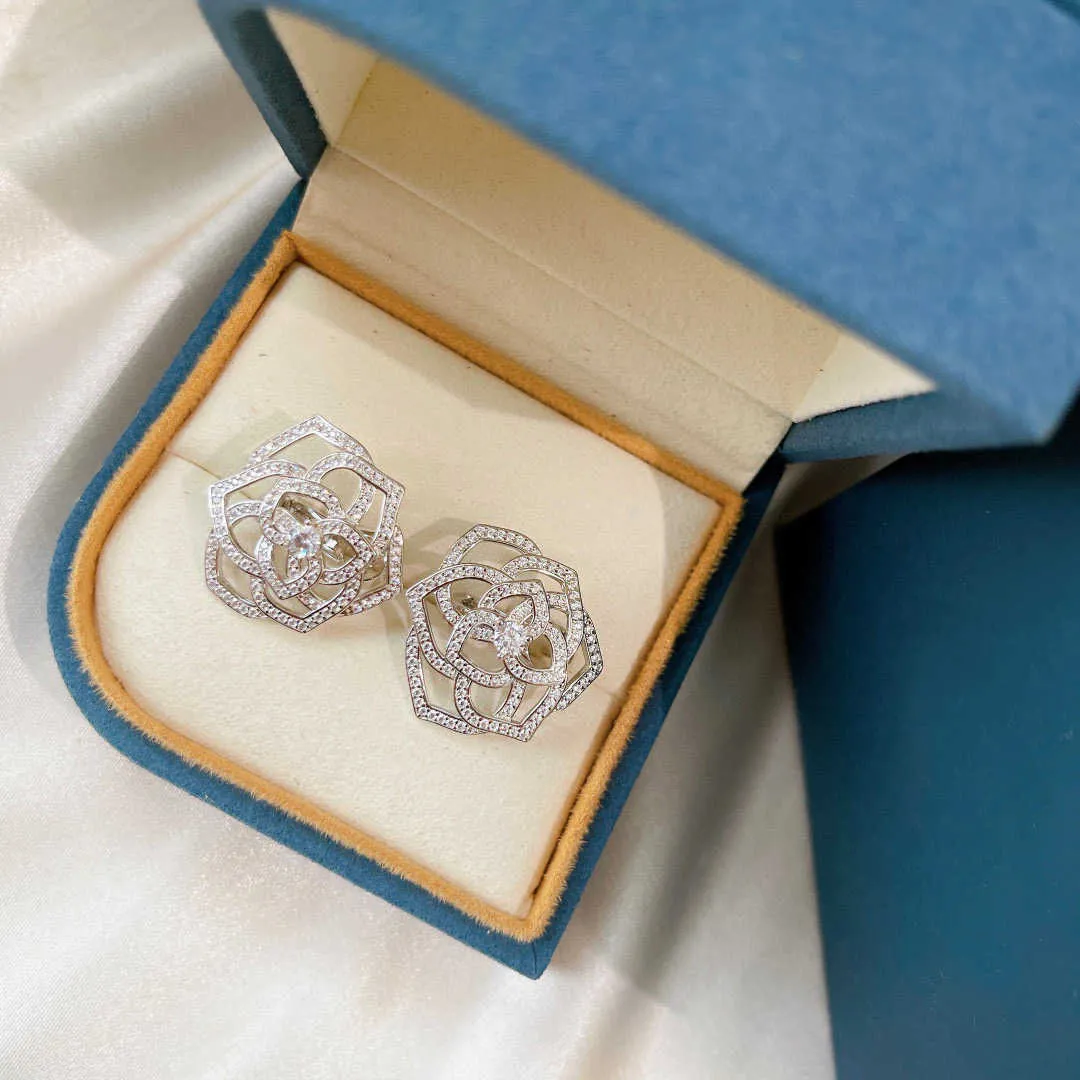 New Style Brand Pure 925 Sterling Silver Earrings Rose Flower Cute Stud أقراط الماس الفاخرة الفاخرة العلامة التجارية Top Lady198n