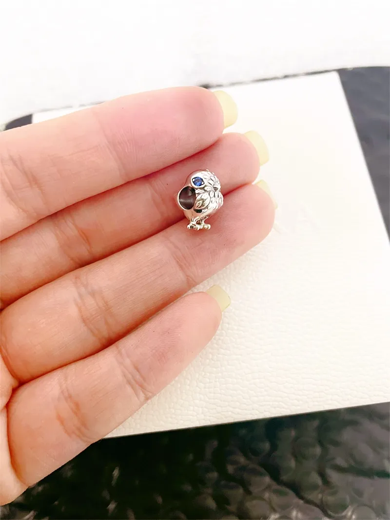 Film Mavel Poussin Mignon P￩tillant S925 Silver Pandora Charms for Bracelets DIY Jewlery Making Loose Beads Silver Jewelry wholesale 790769C01