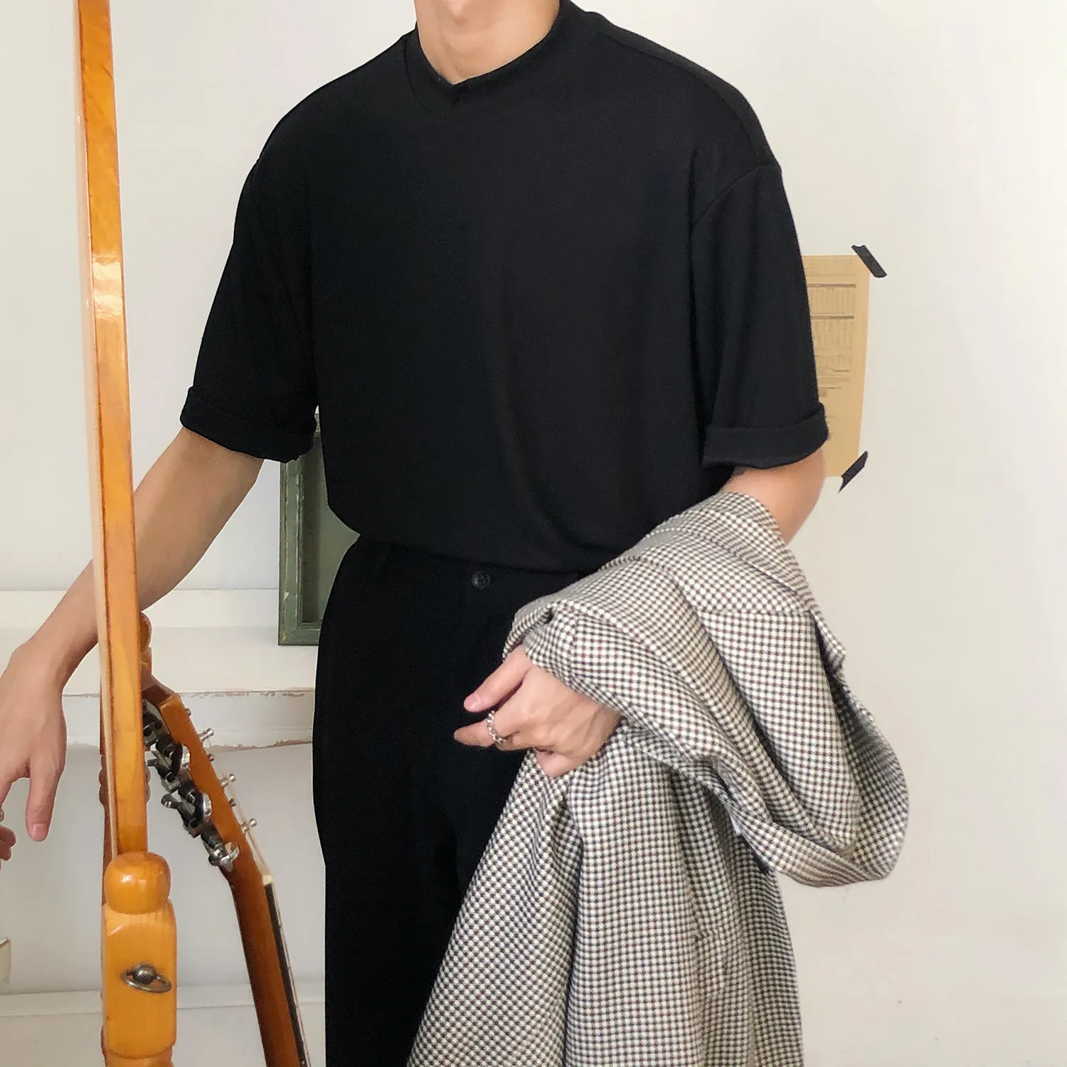IEFB / Herrenbekleidung 2021 Sommermode Einfarbiges Rollkragen-Kurzarm-T-Shirt für Männer und Frauen im koreanischen Stil Freizeitoberteile 9Y969 210317