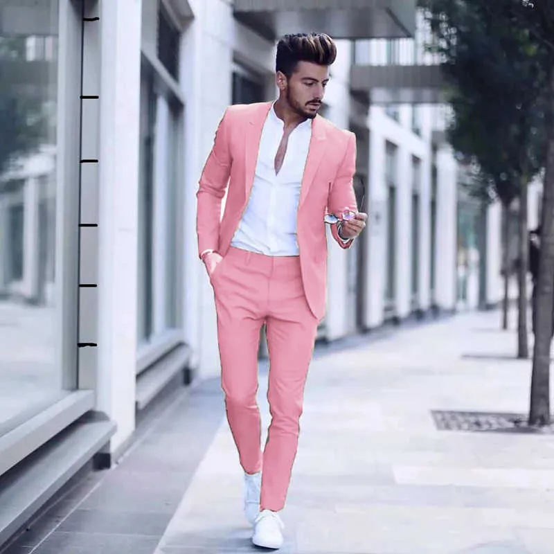 Giacca + pantaloni 2021 Moda casual Abiti da uomo d'affari di lusso abiti da sposa Smoking da uomo Slim Fit Risvolto a punta Abiti da uomo rosa X0909