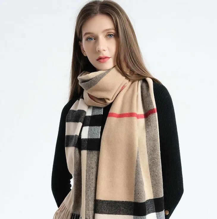 Nuovo classico sciarpa di cashmere di alta qualità classica British Plaid Cotton Ladi le donne autunno e scialle invernale