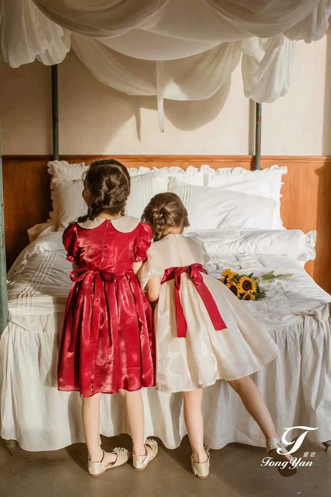 Toddler Girls Birthday Dress with Bows Luxury Designer Kids Lolita for Children Solid Summer Clothing 210529