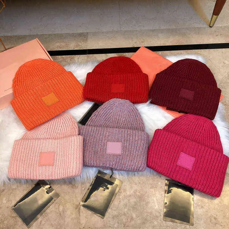 Winter Adult Knitted Hats Women Man Couple Matching Outwear Hat Simple Warm Beanie 211122285n