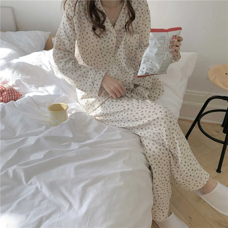 Långärmad sovkläder Blommigryckt Kvinnor Hem Chic Bekväm Loose Cotton Fashion Pajamas Suits Sets 210525