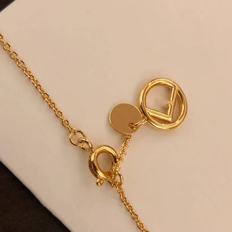 Tre bokstav f halsband bokstav 18k guldkedjan halsband design för kvinnors damer bröllopsfest juveler hela märke 201203m