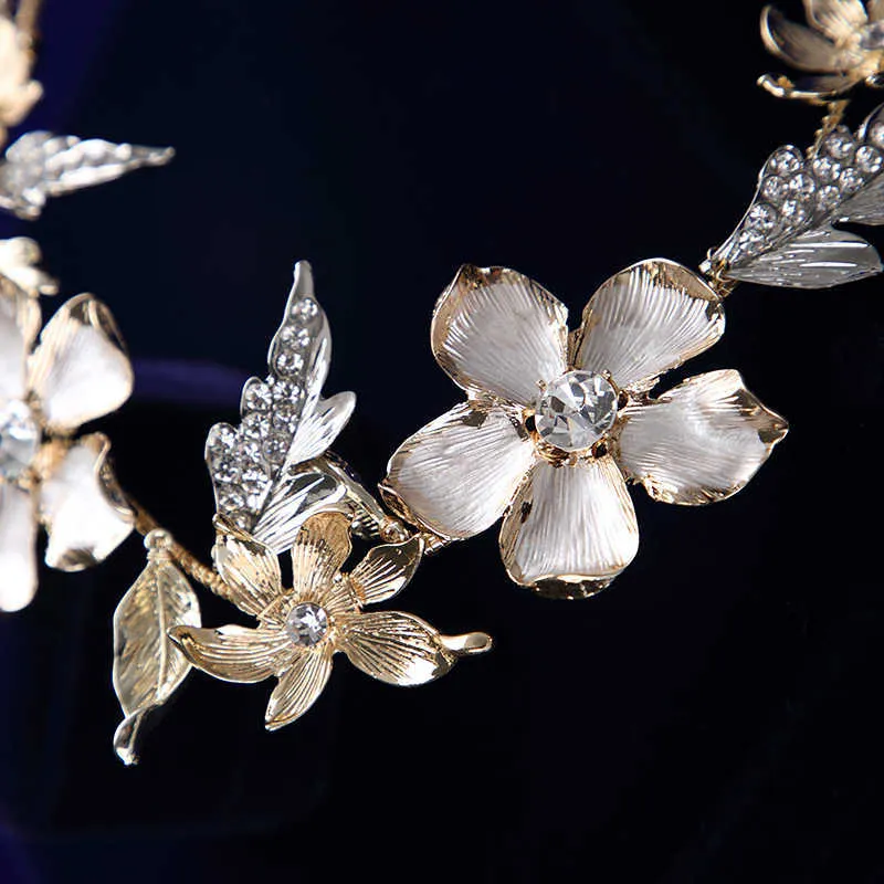 Mariées d'or faites à la main Bandes de cheveux souples Multi-couches Bandeaux Perles de mariée Accessoires de cheveux Coiffes en cristal X0625