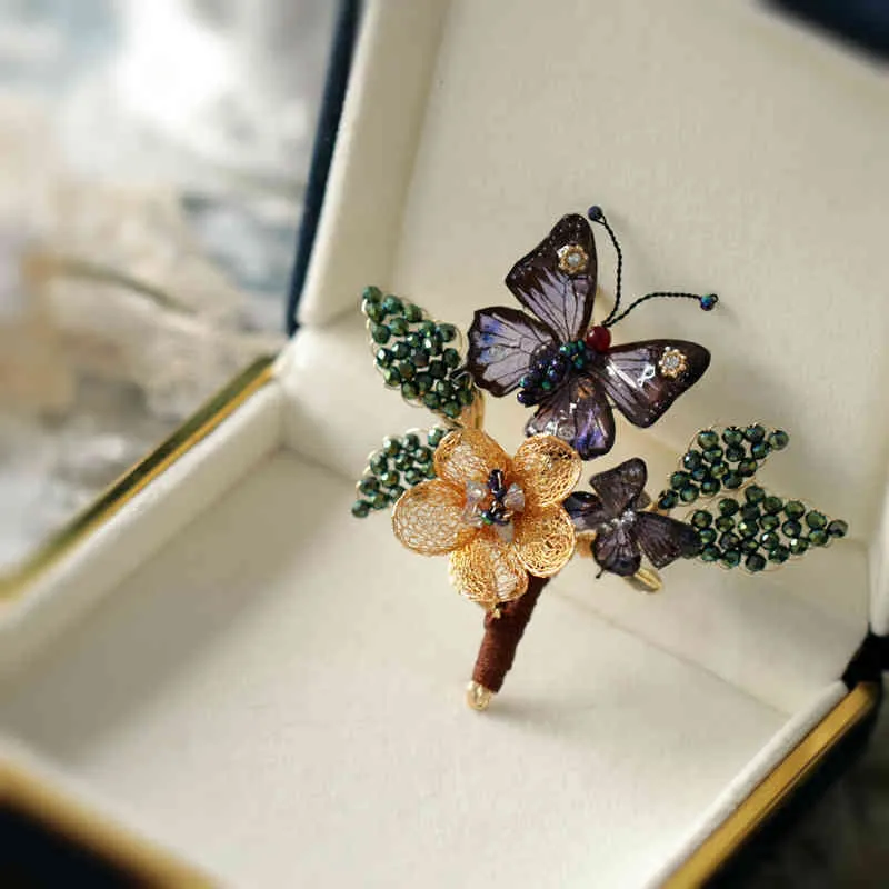2021女性のための創造的なファッションジュエリーの手作りネット花蝶ビンテージドレスのブローチのピン