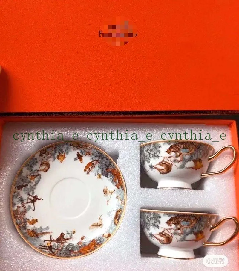 Taza de café de porcelana y taza de platillo de huesos China Mark Mosaic Design Outline en tazas de té de oro y saucersset2617